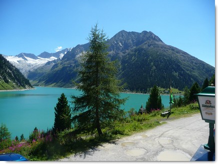 Der türkisblaue Schlegeis-Stausee